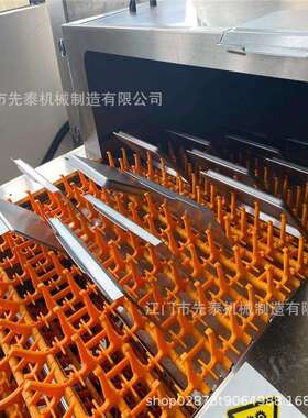 不锈钢五金拉伸件清洗线工业五金冲压件喷淋清洗机