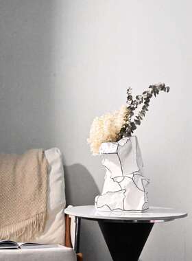 现代极简轻奢几何白色线条花器造型花瓶艺书房桌面家居装饰品摆件