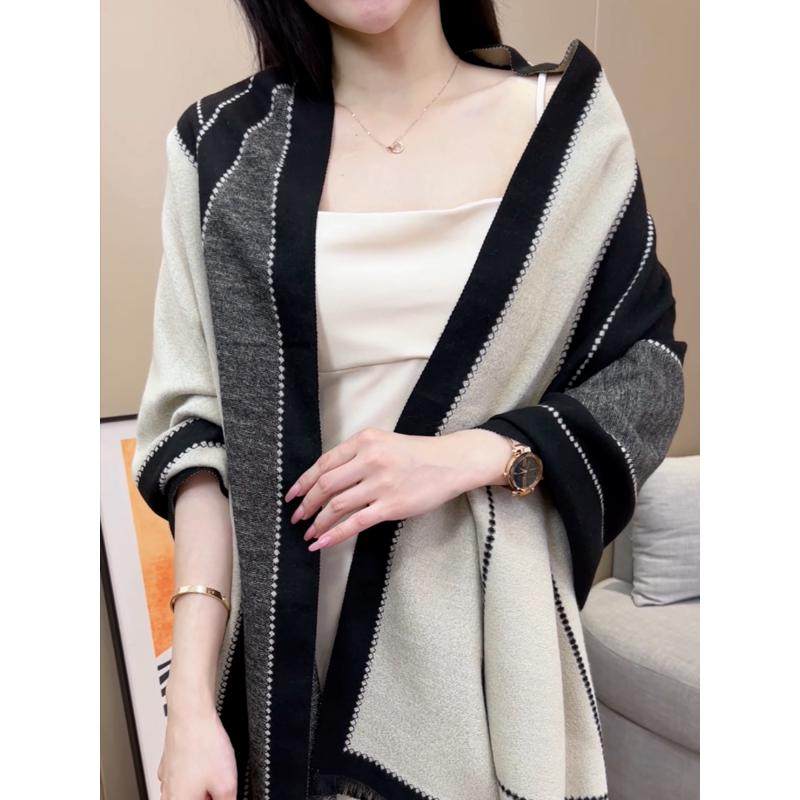 2024新款几何拼色外搭披肩女夏季办公室空调房护颈肩保暖围巾两用,淘宝优惠券,粉丝福利购,淘宝优惠卷