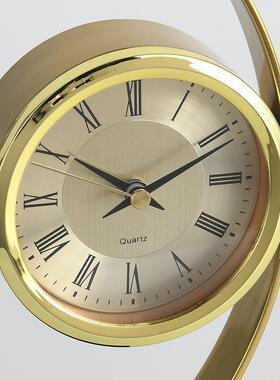 书桌家居酒柜装饰品摆件人物雕塑轻奢创意电视柜客厅玄关钟表摆设