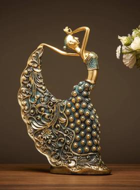 现代轻奢风高档客厅电视柜酒柜跳舞女孩桌面装饰工艺品摆饰高级感