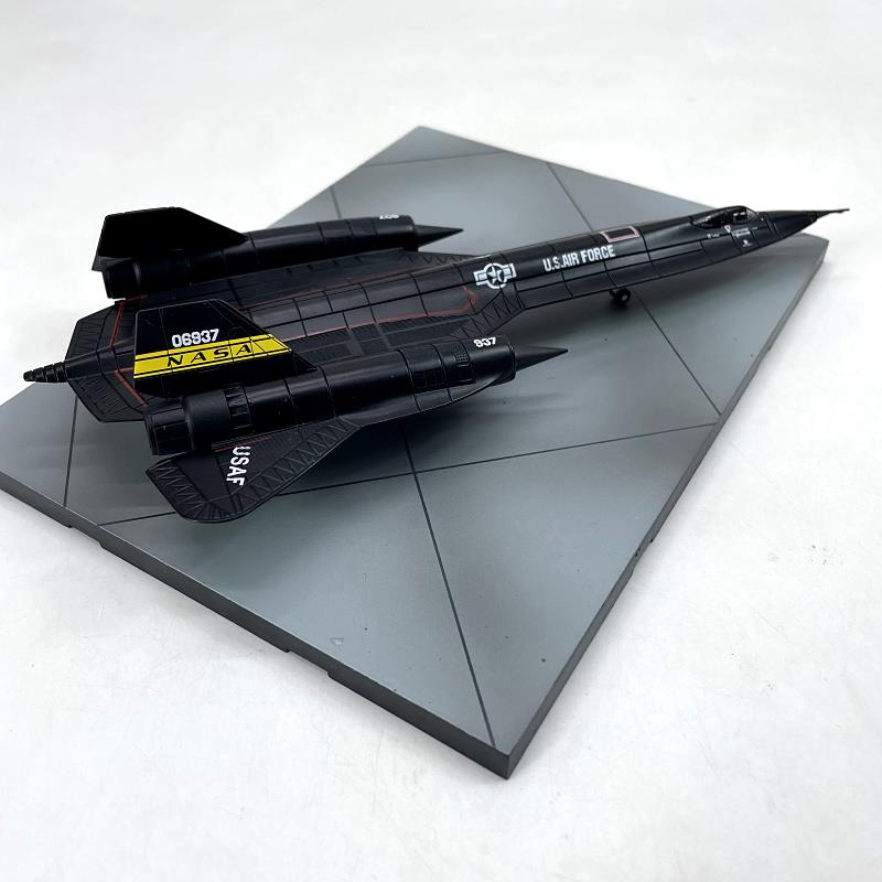 新款1:144美包国SR-71黑鸟侦察机战机仿真合金斗机飞模型成品邮 - 图1