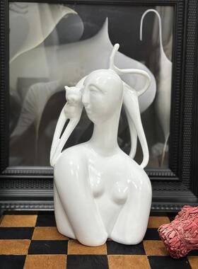 现代人物白色猫女抽象摆件样板间书房客厅创意组合茶几桌面陈列