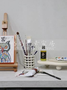 现代轻奢样板间儿童房卧室飘窗阳台书房书桌绘画主题软装饰品摆件