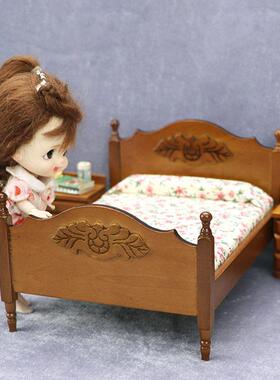 1:12娃娃屋dollhouse迷你家具卧室场景木质欧式经典双人床4色可选