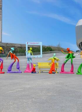 户外抽象音乐人物雕塑商业街广场艺术小品商场美陈玻璃钢装饰摆件