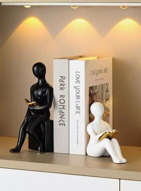 现代简约轻奢人物书档书立架摆件客厅办公室书房书柜书靠假书装饰