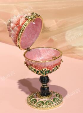 新款珐琅彩首饰盒玫瑰蛋摆件欧式轻奢高级复古镶钻工艺品高脚彩蛋