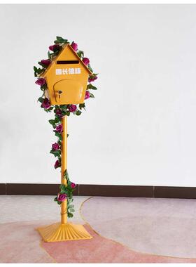 班级悄悄话心语信箱摆件邮筒橱窗美陈场景布置复古圣诞节装饰落地