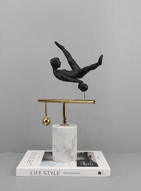 欧式轻奢大理石杠运动员人物摆件客厅玄关电视柜展厅家居装饰品