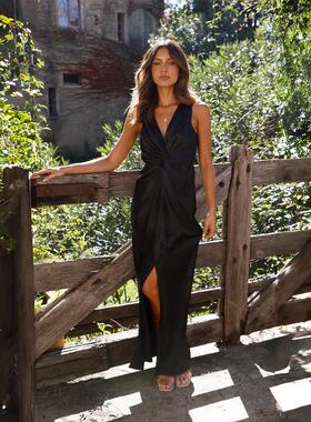 Women's hip hugging skirt, women's slit dress, jumpsuit