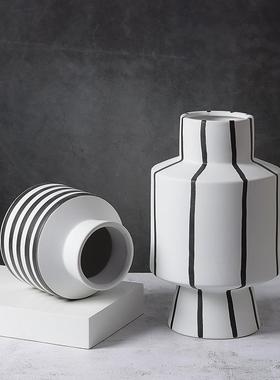 创意北欧黑白条纹陶瓷花瓶轻奢现代家居样板间客厅饰品桌面摆件
