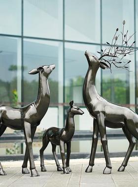 玻摆璃钢抽象梅花鹿雕几何件售楼处小区草35223坪动物园塑林景观