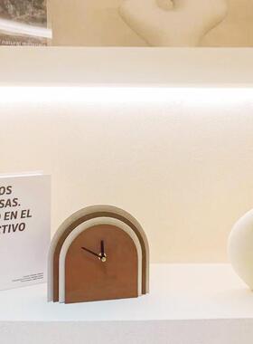 现代客革厅柜皮座钟轻台钟摆大件DWR小众酒柜地色艺术软装饰品奢