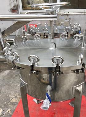 厂家定制多规格不锈钢滤芯式过滤器多芯微孔卫生级精密过滤器