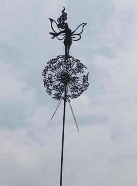 厂家花仙子精灵与蒲公英共舞罗宾怀特丝精灵雕塑花园金属工艺品