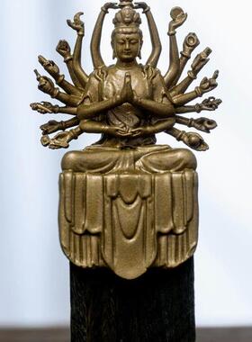 千手千眼观世音菩萨摆件纯黄铜观音佛像精致随身佛禅意茶空间装饰