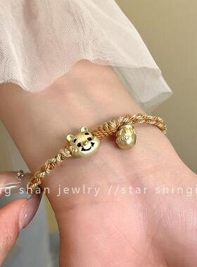 古法盘缠彩绳藏式手链女银色坨手串凤扣招财纳福铃铛小众百搭配饰