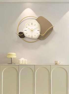 卧室静音挂表客厅家用时钟挂墙现代简约餐厅网红背景墙上时钟挂墙