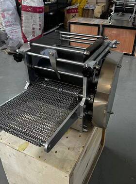 玉米饼机用型仿手机工面饼成型机商全小自动杂粮550面饼源头厂家