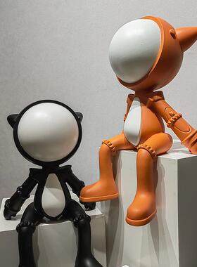 现代简约创意太空人摆件玄关电视柜家居客厅酒店酒柜北欧桌面摆设