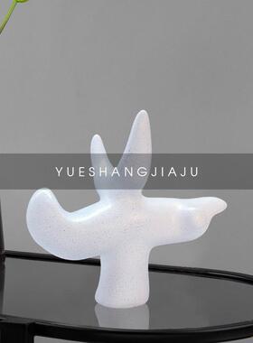 现代简约家居软装饰品几何树脂创意摆件样板间客厅餐桌电视柜饰品