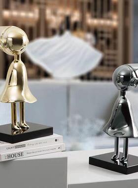 现代简约卡通创意人间物电尖帽子镀坐姿鸦人样板客厅乌房间装饰脂