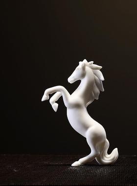 高档创意陶水瓷白马摆件马立有钱招风微景观配件生肖马到成功摆设