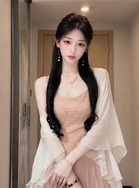秋冬超仙气白色雪纺披肩女外搭配裙子薄纱开衫外套罩衫0926z