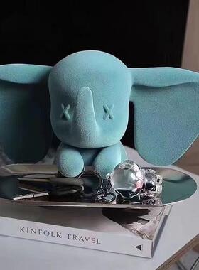 小飞象玄关摆件托盘入门钥匙收纳潮玩创意装饰摆件现代轻奢软装新