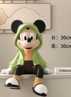 客厅高级感柜子摆件冰箱顶上面的摆件风衣米奇坐姿客厅电视柜装饰