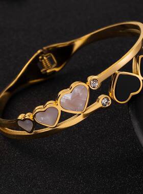 韩版金色爱心钛钢手镯不褪色ins个性冷淡风小众设计时尚手环高级