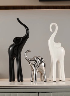 一家三四口摆件客厅卧室电视柜酒柜餐边柜家居装饰品小鹿结婚礼物