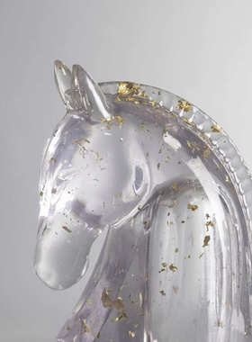 现代新中式家居摆件样板间书房书柜透明动物水晶马头金箔工艺饰品