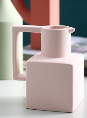 新款北欧现代莫兰迪色花民宿面桌家居装饰品创意软瓶抽象陶瓷艺术