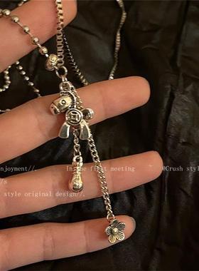 马上有钱花复古相机拼接卫衣项链