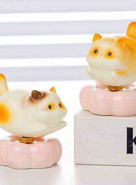卡通乐悠悠转转小猫办公室工位治愈系装饰摆饰送闺蜜同事节日礼品