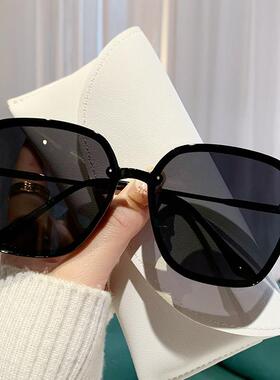 2025年新款太阳眼镜女高级感大脸显瘦偏光墨镜显脸小防晒抗UV潮