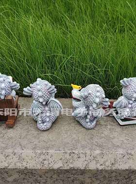 跨境新款花园可爱休闲小龙装饰摆件 户外看书龙座椅龙庭院装饰品