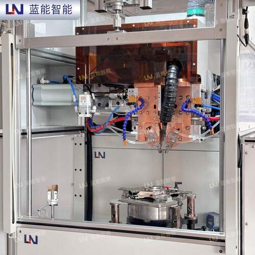 LN/蓝能智能新能源汽车电机引出线铜片自动碰焊机 - 图1