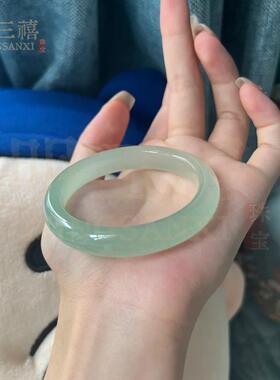 厂家镯发田玉晴水手湖水绿圆天条冰种青白玉扁条和茶色然东EXI陵
