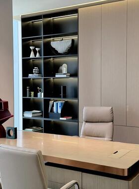 现代简意红色创抽几何摆件雕塑ES-A6354样板房客厅展柜桌台面软装