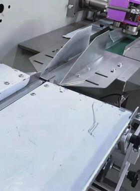 全自动蛋卷包装机脆香米包装机吐司蛋糕包装机上海枕式包装机厂家