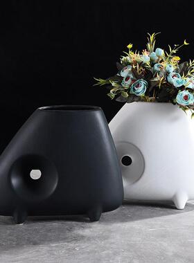 现简约人形陶瓷抽象花器花摆件轻奢北欧人像艺术感软装饰品