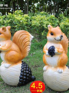 户外花园摆件仿真动物雕塑园林庭院爬树上挂件草坪装饰小松鼠摆件