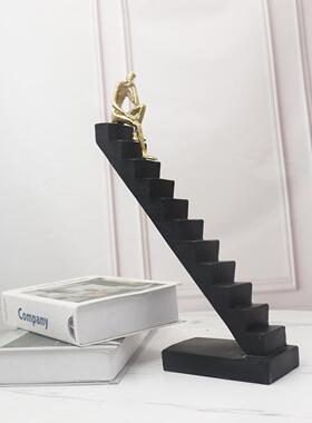 简约现代黑金梯阶BJ00049人物雕创意楼摆件样板间客厅塑梯软装饰