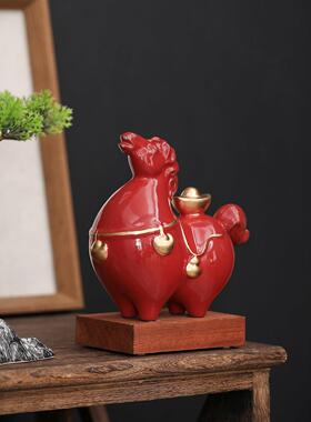 红色陶瓷马摆件创意家居装饰品客厅办公室工艺品招财马到成功
