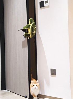 猫咪留门缝门挡搞怪可爱乌龟防撞防夹手毛绒玩偶宠物专用留门神器