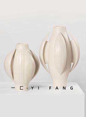 一匚 北欧创意陶瓷高级插花器 民宿茶室售楼处样板房艺术摆件