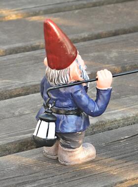 跨境海龟老人带灯远行树脂雕塑手工风格潮流工艺品摆件夜光工艺品